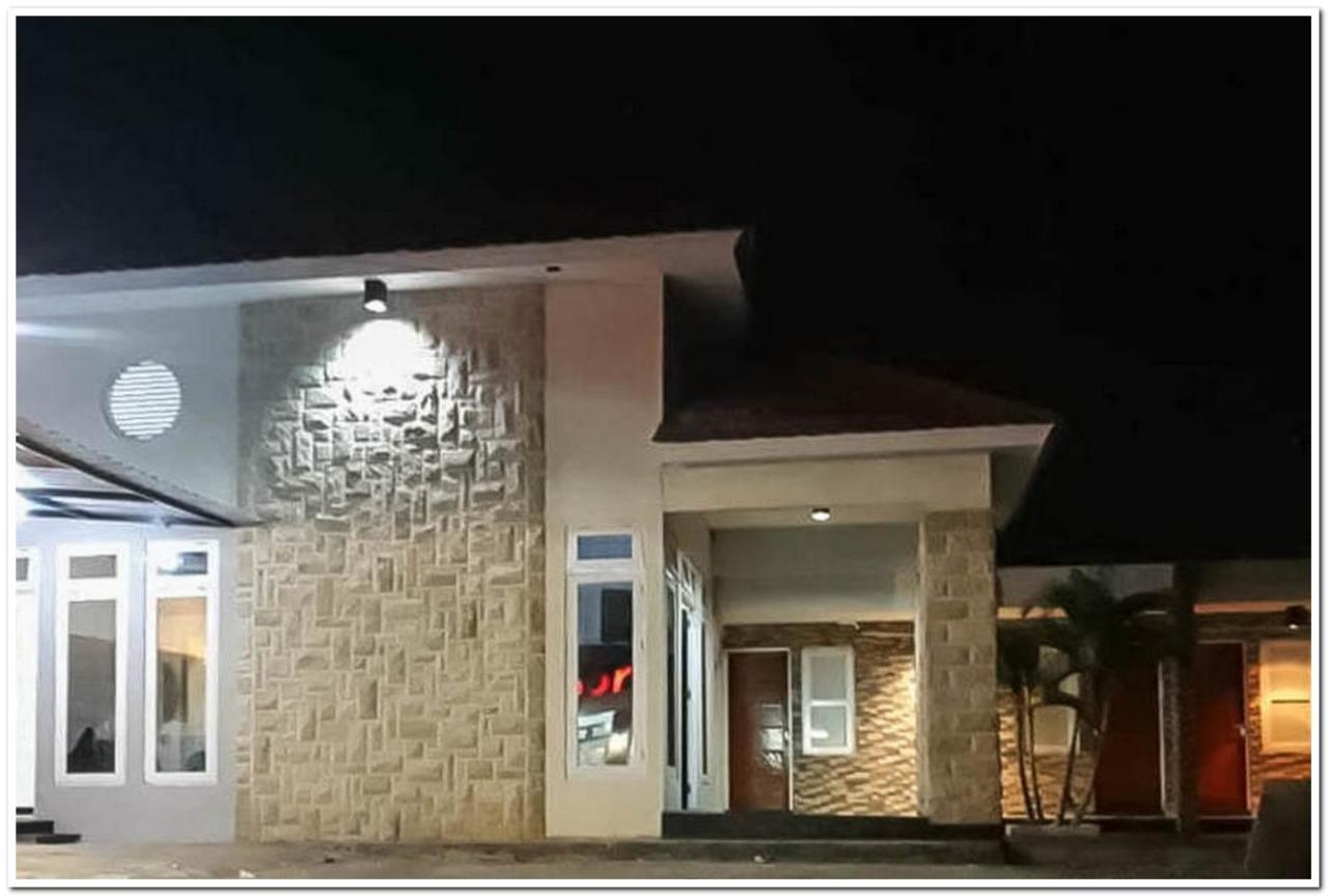 Reddoorz @ Paus Raya Palangkaraya Exterior foto